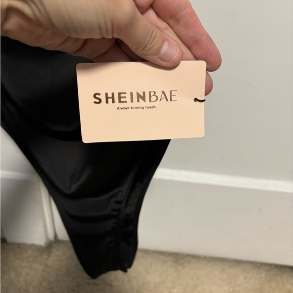 SHEIN Bae- black ruffle off the shoulder bodysuit - Picture 10 of 12